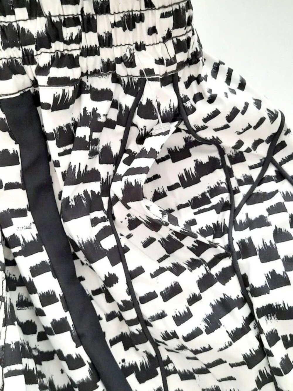 Free People FP Movement Aces Printed Pants Scratch Concrete Combo Size M - Picture 8 of 13
